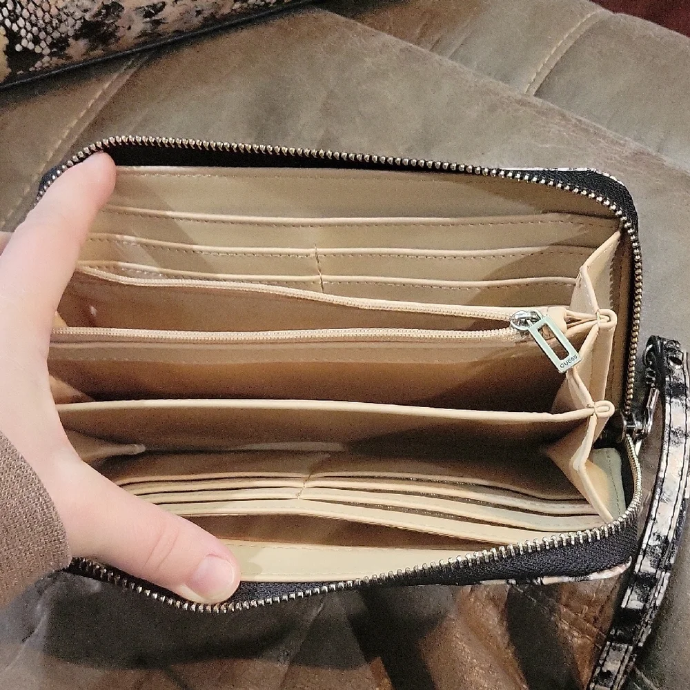 GUESS Multicolor Snake Print Satchel and Wallet - Picture 4 of 12